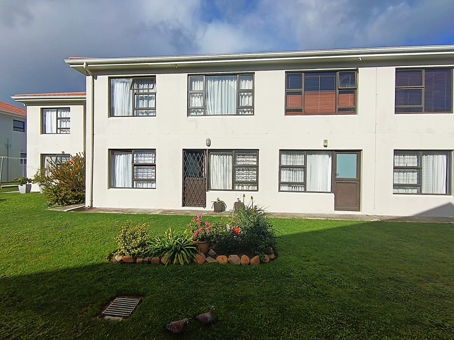 2 Bedroom Property for Sale in Gordons Bay Central Western Cape